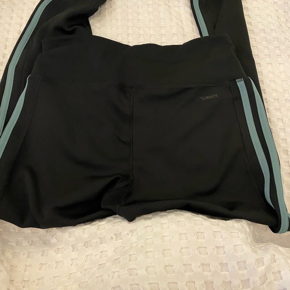 Euc adidas climalite brand athletic pants. Size medium - Picture 2 of 4